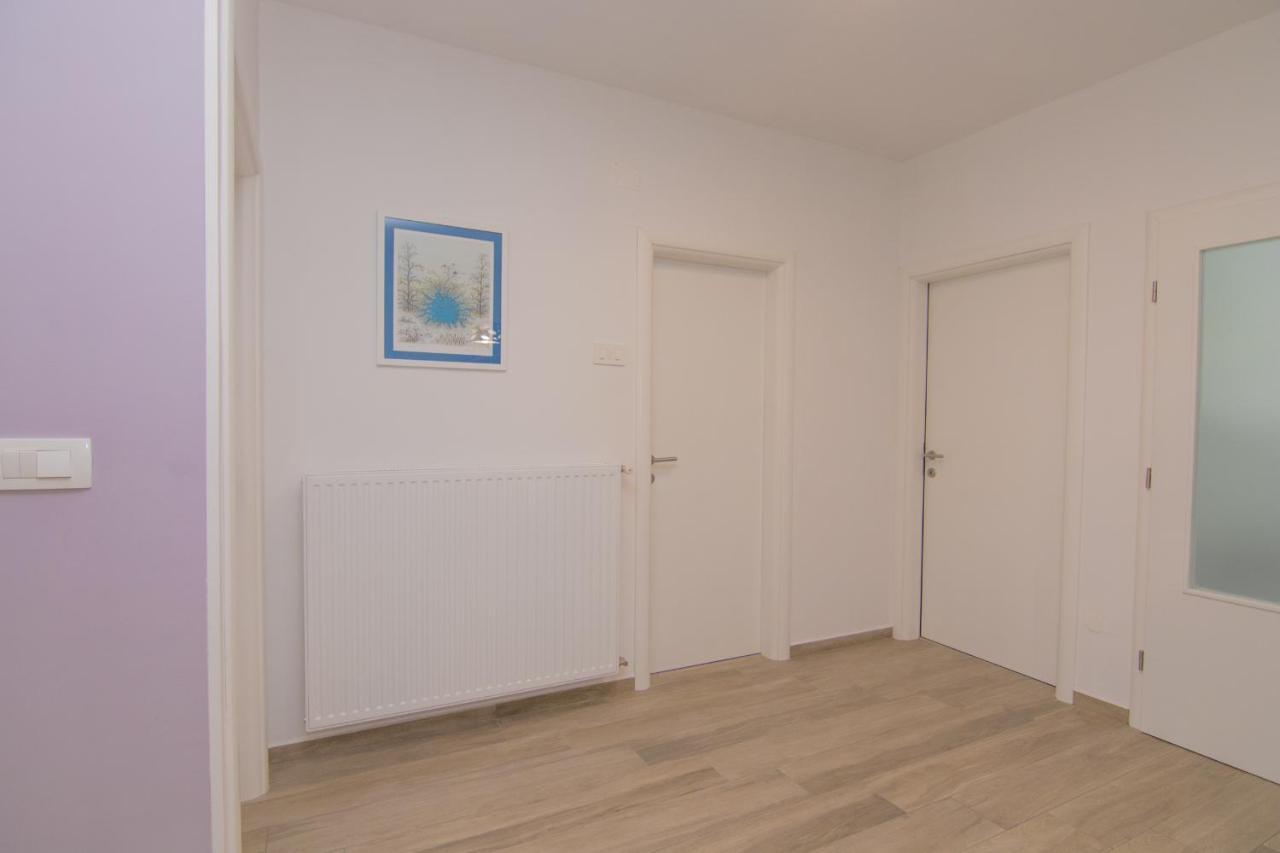 קרק Apartment Neda מראה חיצוני תמונה